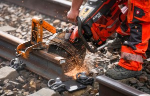 Herstellen eines Schweissstoßes, Deutsche Bahn AG / Oliver Lang